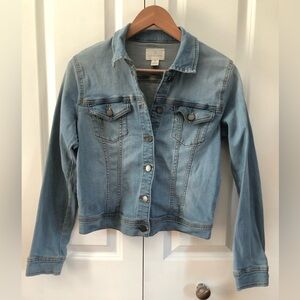 CASLON XS Women’s Size Light Wash Blue Classic Denim Jacket